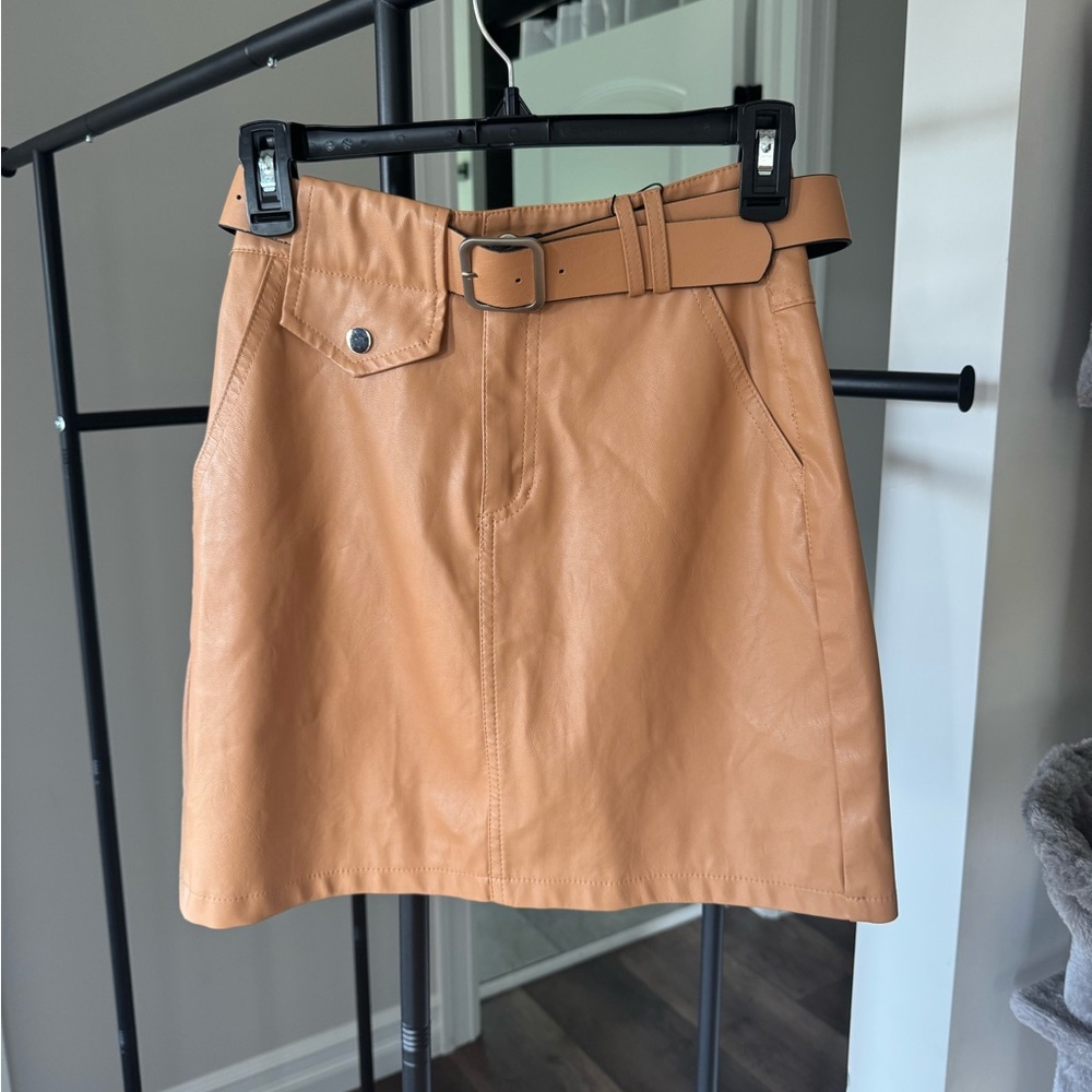 Stylish Tan Leather A-Line Skirt with Belt